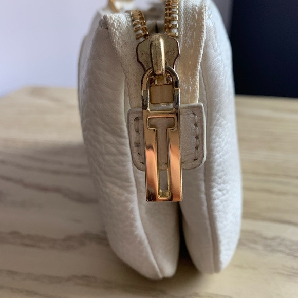 Authentic Tory Burch off white crossbody bag - Picture 5 of 9